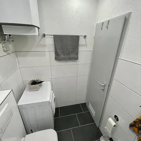 Naehe Hauptbahnhof & Ece-center, Smart Tv Apartment *